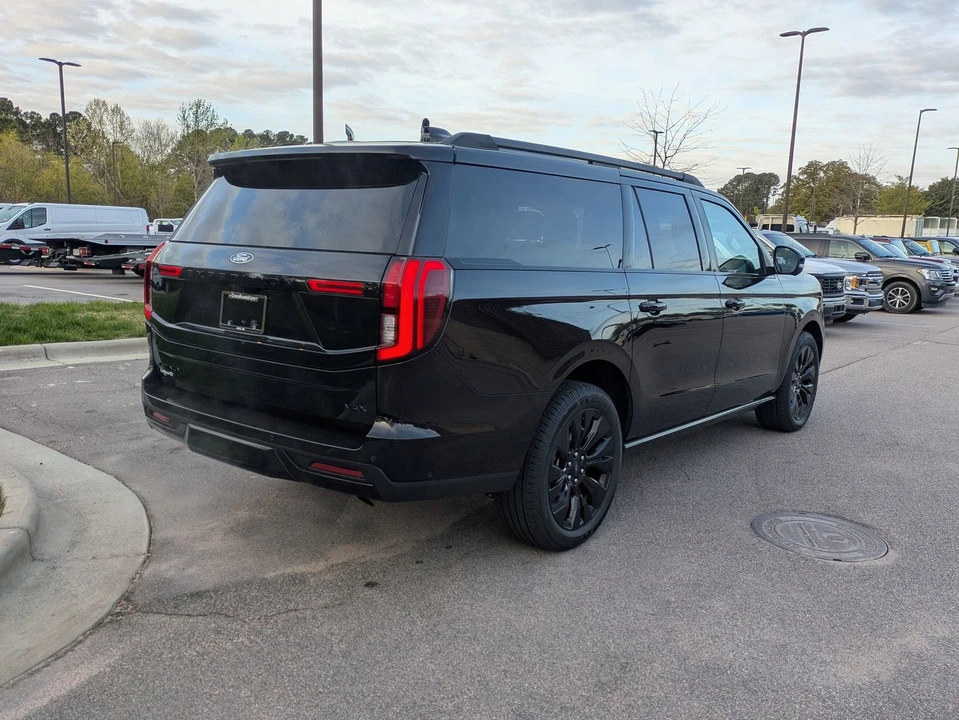 2025 Ford Expedition 5th Gen - Image 4 of 21