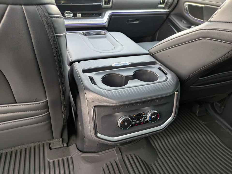 2025 Ford Expedition 5th Gen - Image 28 of 31
