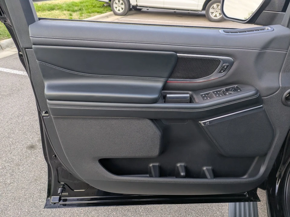 2025 Ford Expedition 5th Gen - Image 15 of 21