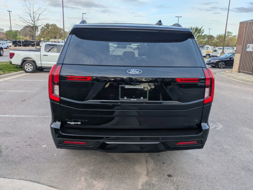 2025 Ford Expedition 5th Gen - Image 5 of 31