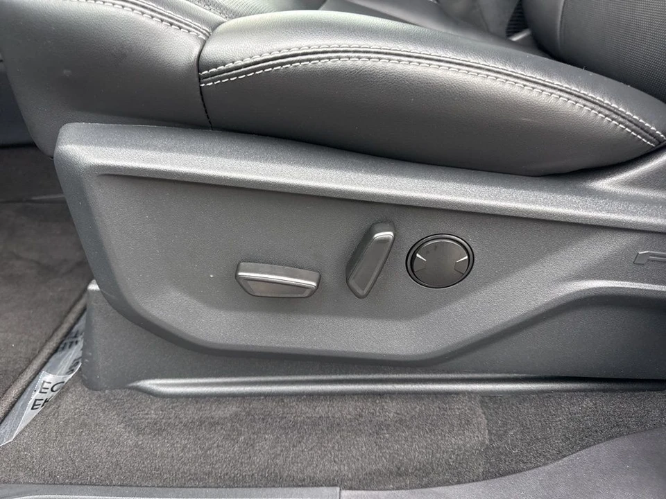 2025 Ford Expedition 5th Gen - Image 10 of 12