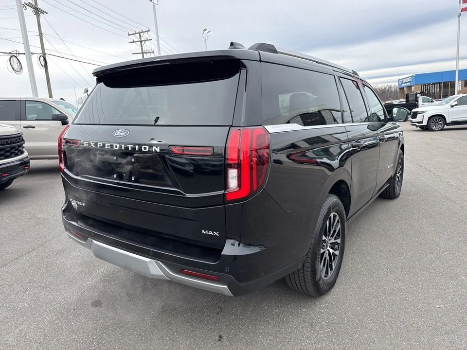2025 Ford Expedition 5th Gen - Image 5 of 12