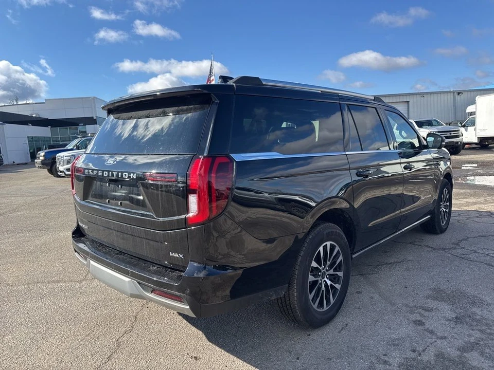 2025 Ford Expedition 5th Gen - Image 3 of 8