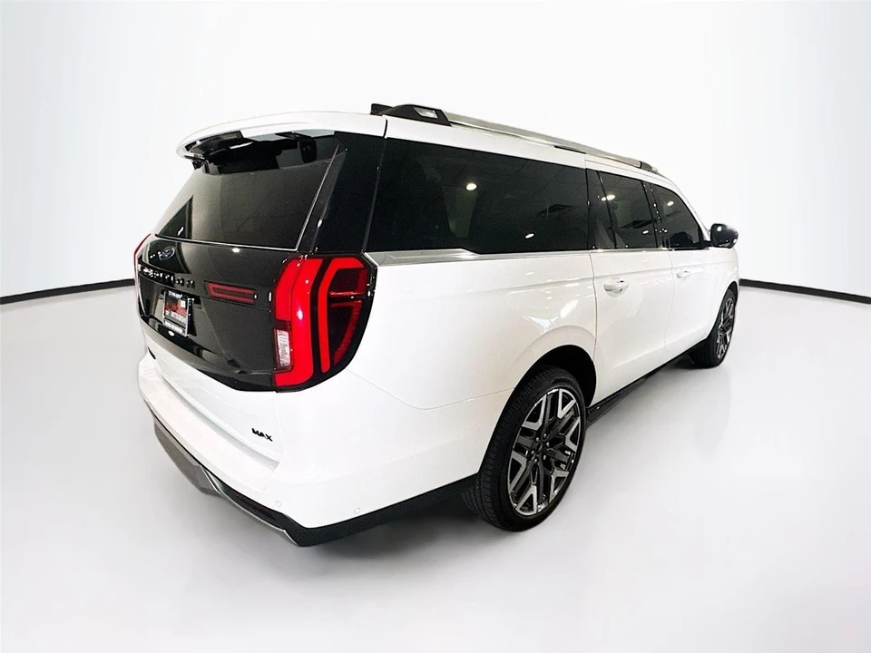 2025 Ford Expedition 5th Gen - Image 5 of 17