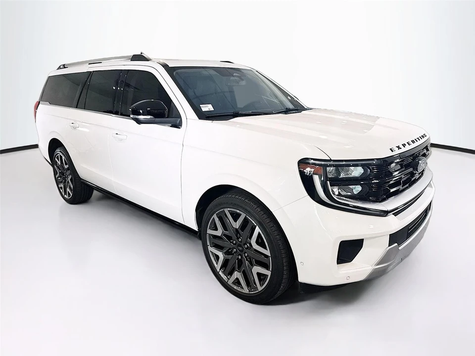 2025 Ford Expedition 5th Gen - Image 7 of 17