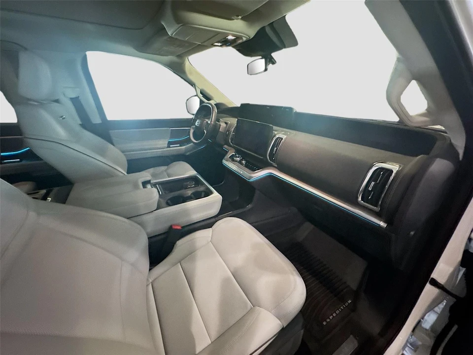 2025 Ford Expedition 5th Gen - Image 17 of 17