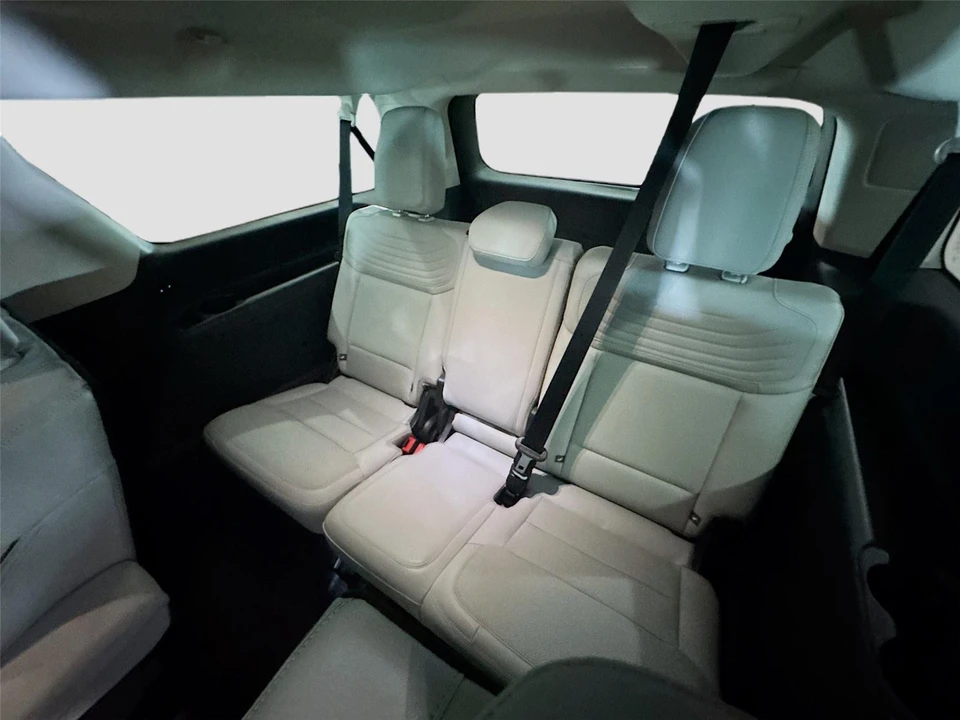 2025 Ford Expedition 5th Gen - Image 13 of 17