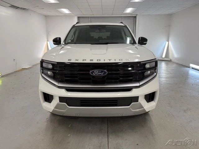 2025 Ford Expedition 5th Gen - Image 2 of 12