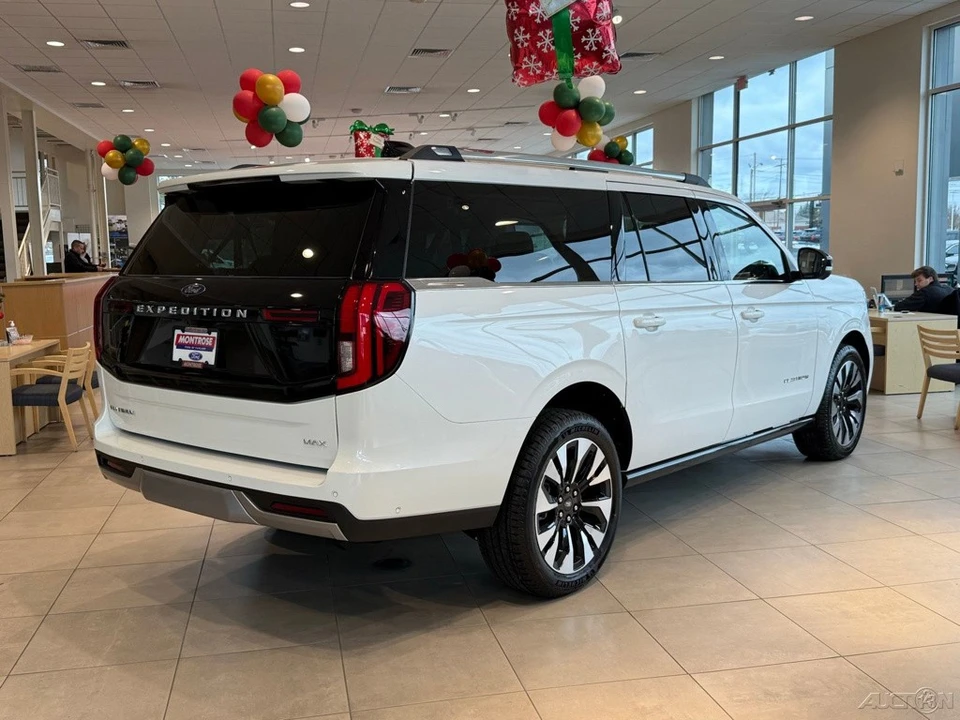 2025 Ford Expedition 5th Gen - Image 6 of 12