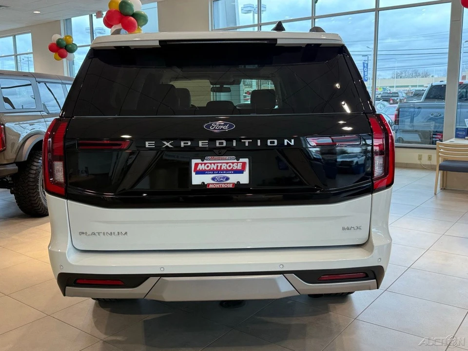 2025 Ford Expedition 5th Gen - Image 5 of 12