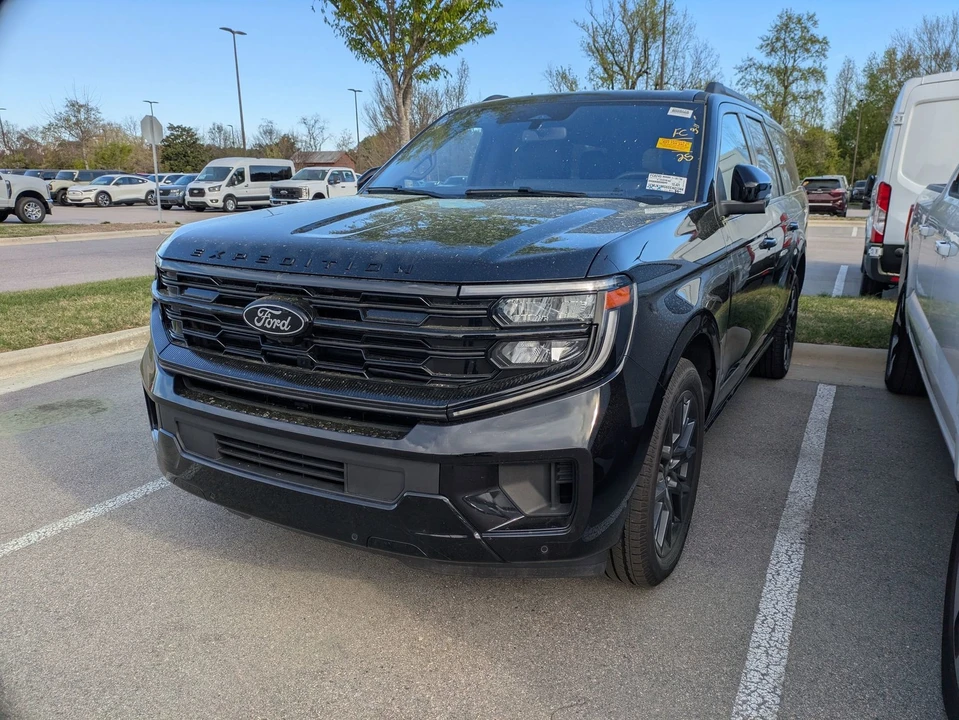 2025 Ford Expedition 5th Gen - Image 3 of 4