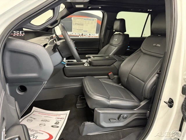 2025 Ford Expedition 5th Gen - Image 11 of 12