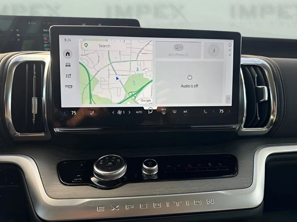 2025 Ford Expedition 5th Gen - Image 19 of 21