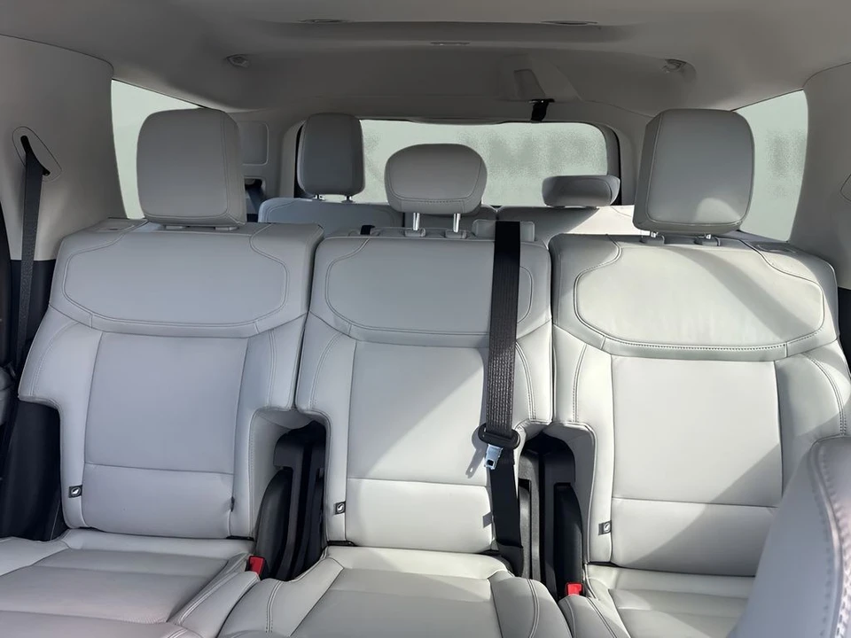 2025 Ford Expedition 5th Gen - Image 10 of 21
