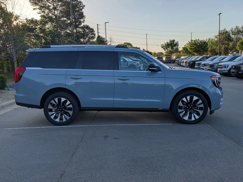 2025 Ford Expedition 5th Gen - Image 3 of 21