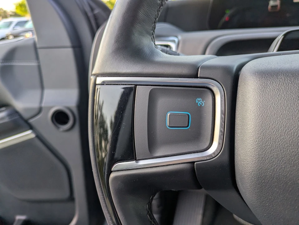 2025 Ford Expedition 5th Gen - Image 18 of 21