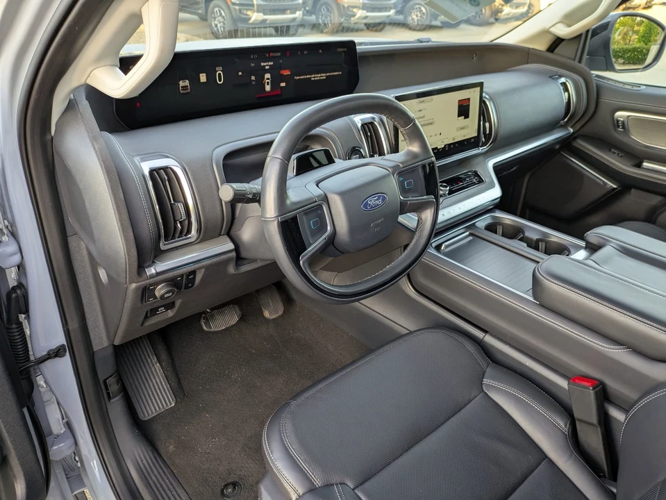 2025 Ford Expedition 5th Gen - Image 14 of 21
