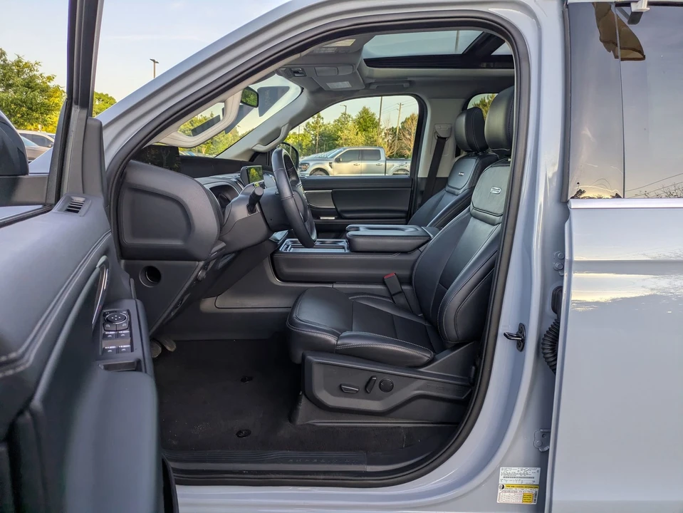 2025 Ford Expedition 5th Gen - Image 12 of 21