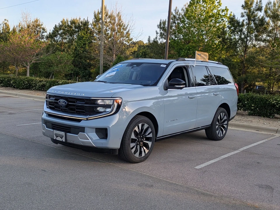 2025 Ford Expedition 5th Gen - Image 8 of 21