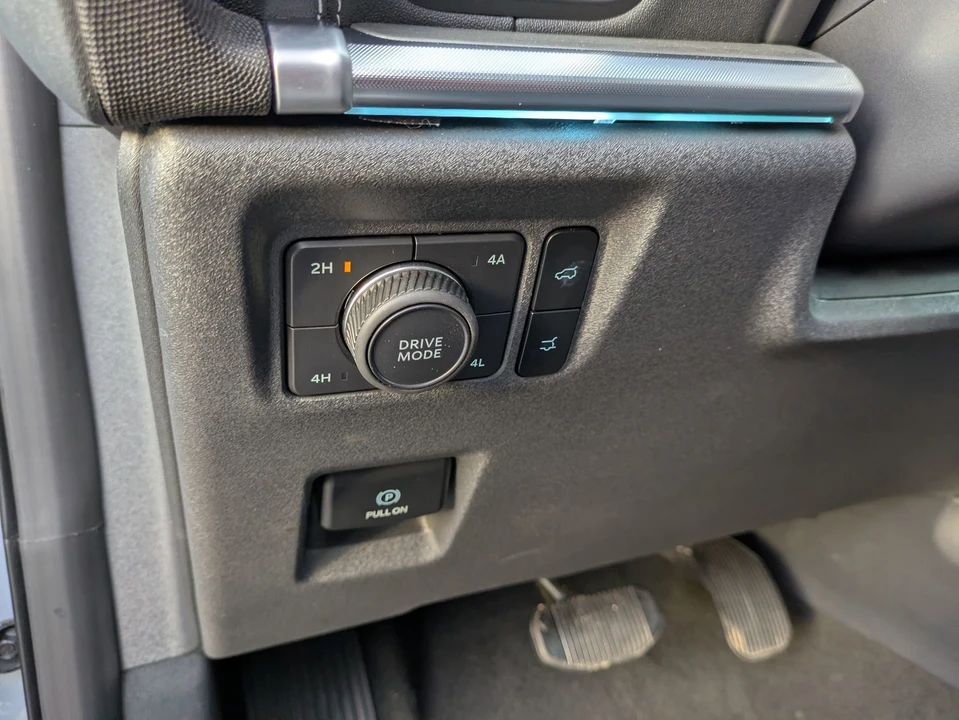 2025 Ford Expedition 5th Gen - Image 17 of 21