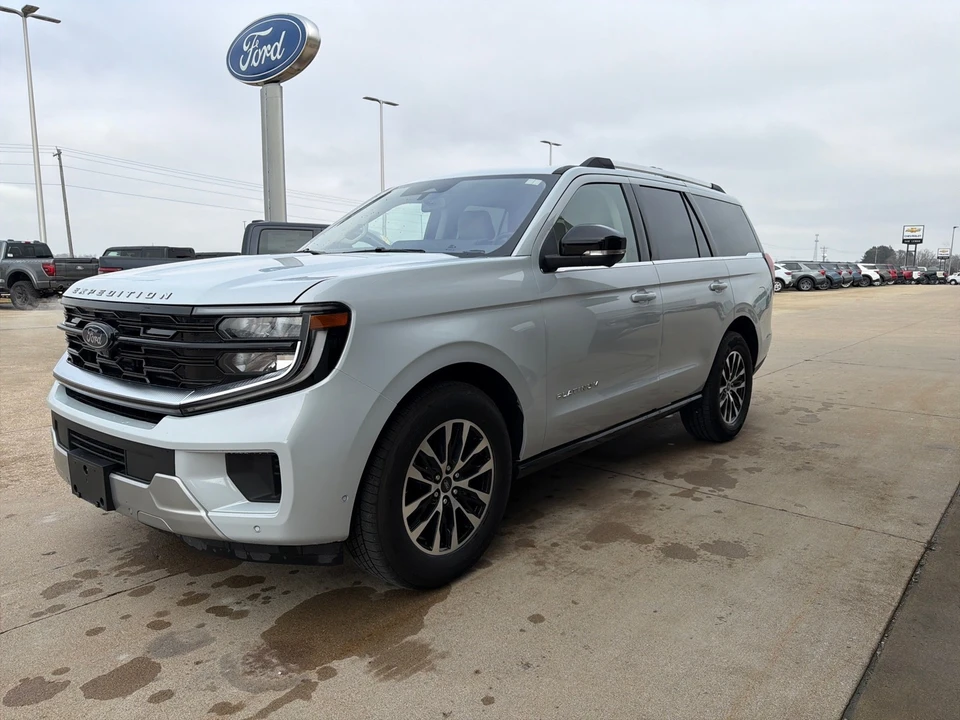 2025 Ford Expedition 5th Gen - Image 4 of 31