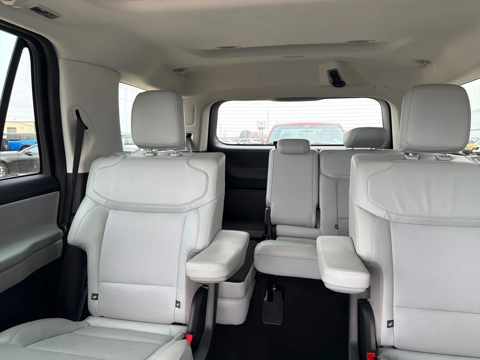 2025 Ford Expedition 5th Gen - Image 30 of 31