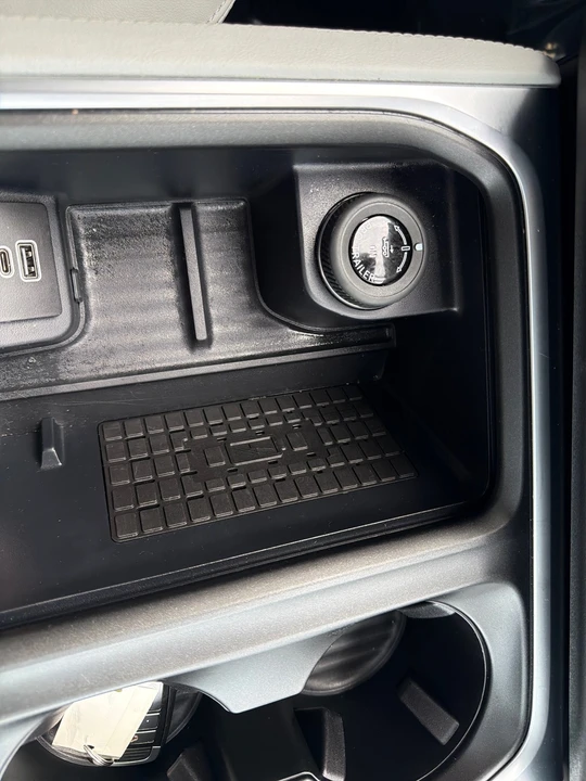 2025 Ford Expedition 5th Gen - Image 28 of 31