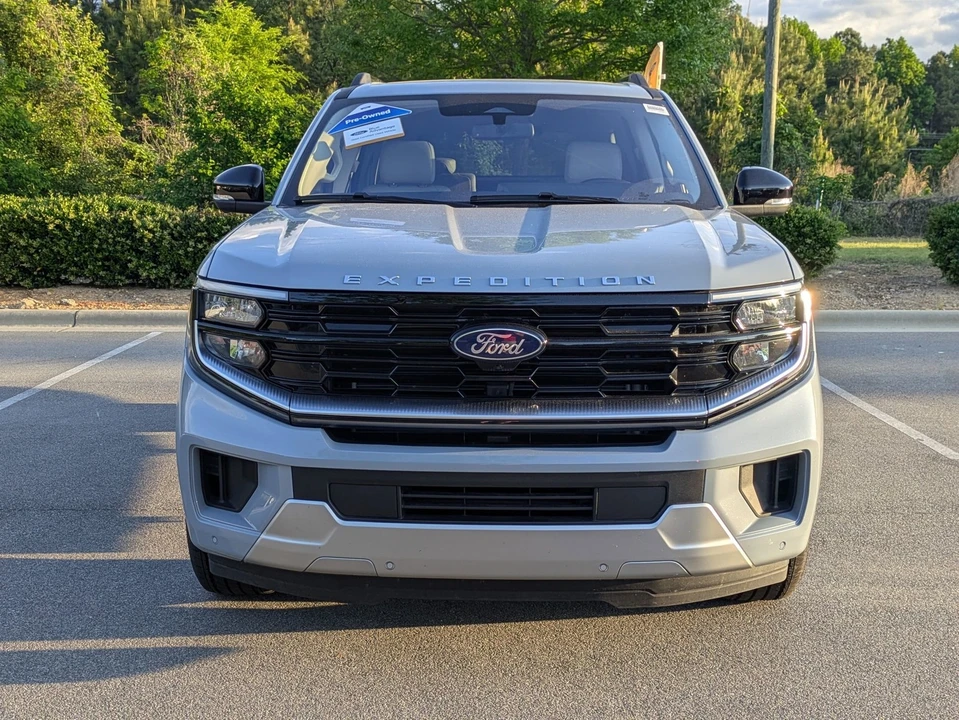 2025 Ford Expedition 5th Gen - Image 9 of 21