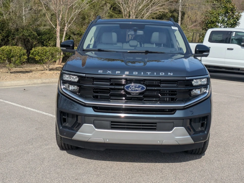 2025 Ford Expedition 5th Gen - Image 9 of 21