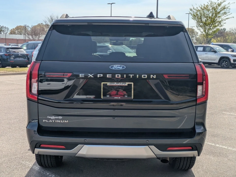 2025 Ford Expedition 5th Gen - Image 5 of 21