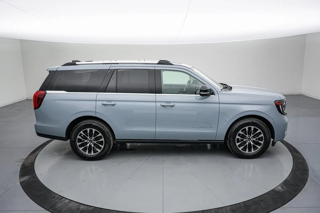 2025 Ford Expedition 5th Gen - Image 4 of 21