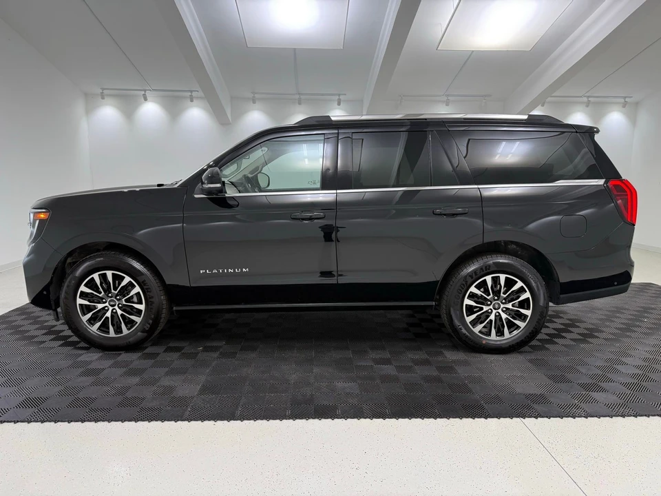 2025 Ford Expedition 5th Gen - Image 4 of 21