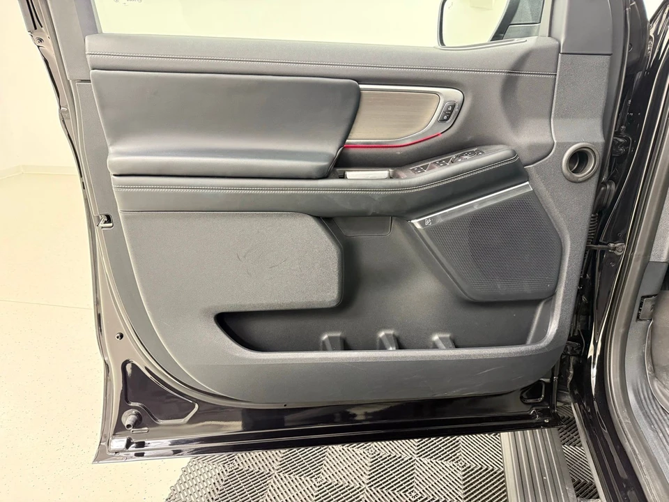 2025 Ford Expedition 5th Gen - Image 12 of 21