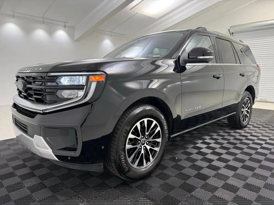 2025 Ford Expedition 5th Gen - Image 3 of 21