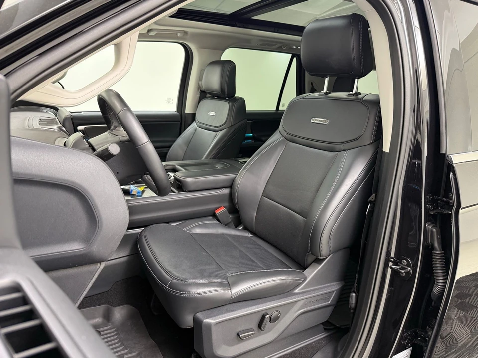 2025 Ford Expedition 5th Gen - Image 18 of 21