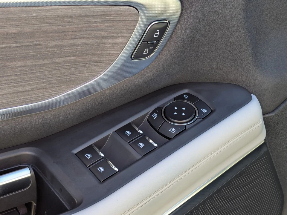 2025 Ford Expedition 5th Gen - Image 13 of 21
