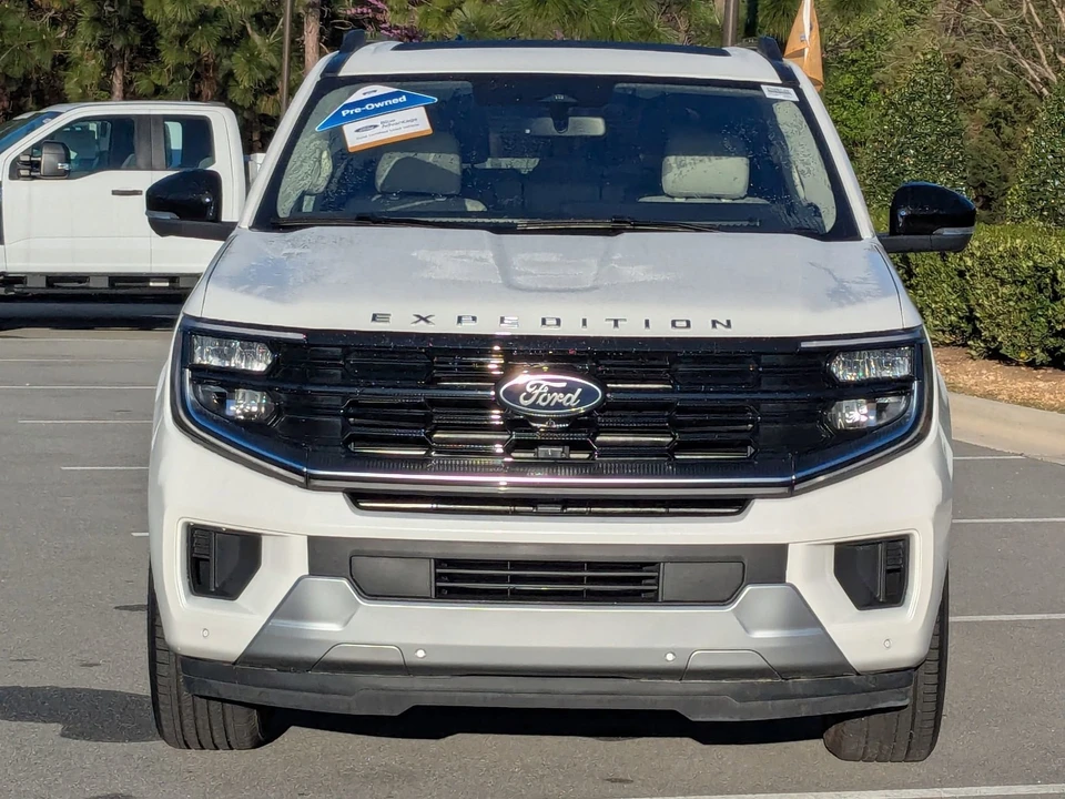 2025 Ford Expedition 5th Gen - Image 9 of 21