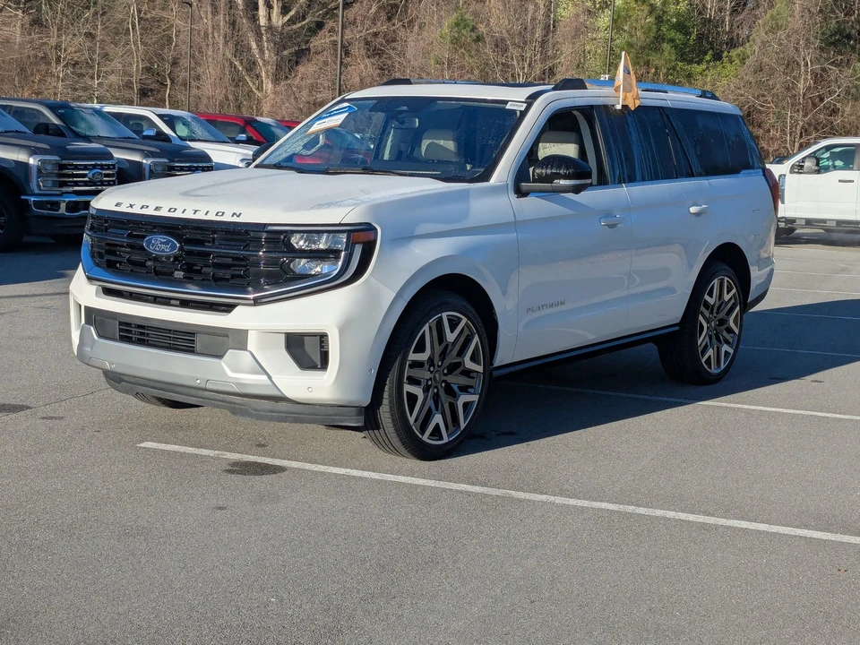 2025 Ford Expedition 5th Gen - Image 8 of 21