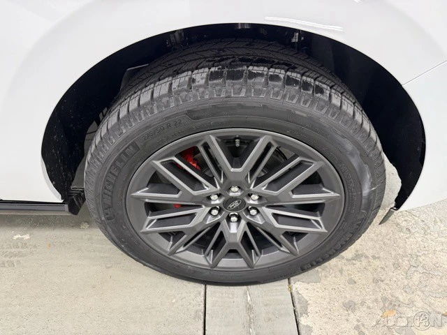 2025 Ford Expedition 5th Gen - Image 4 of 12