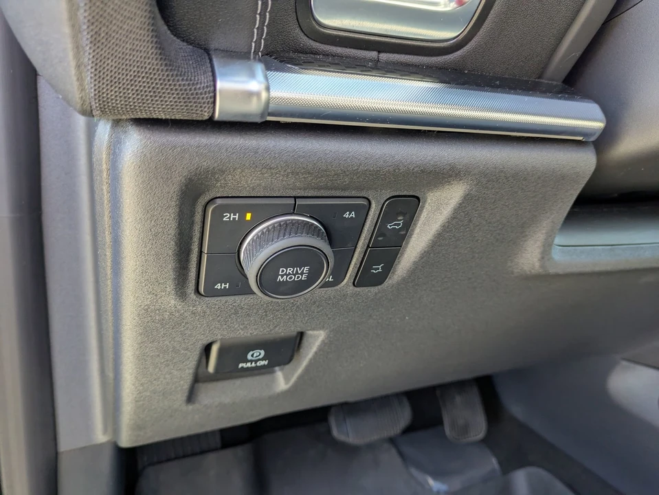 2025 Ford Expedition 5th Gen - Image 17 of 21