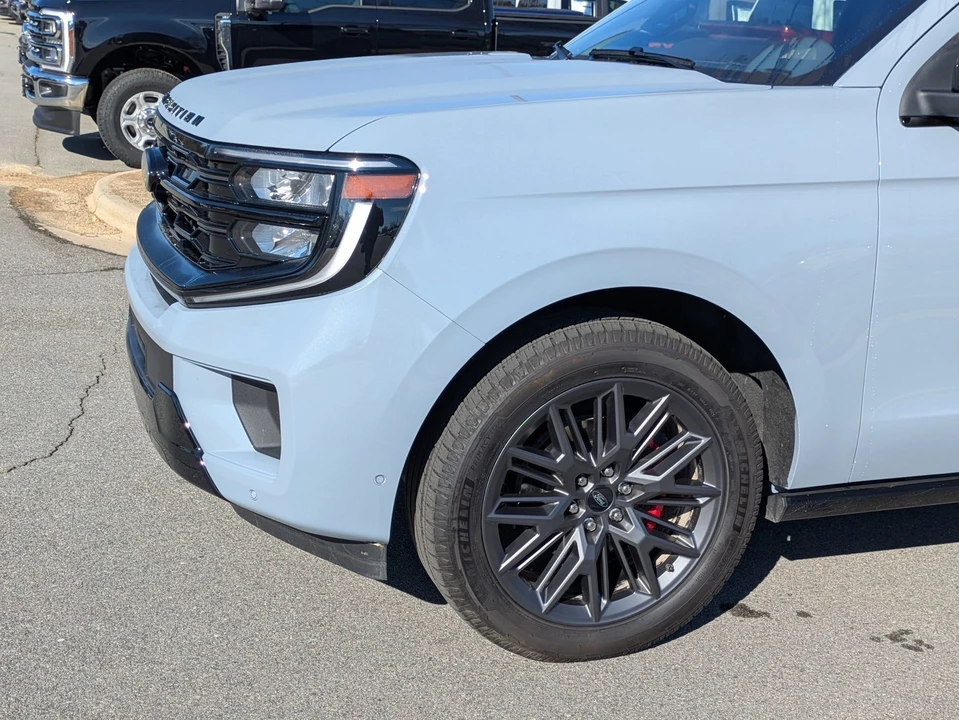 2025 Ford Expedition 5th Gen - Image 11 of 21
