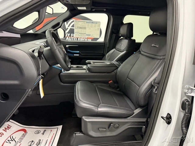 2025 Ford Expedition 5th Gen - Image 11 of 12