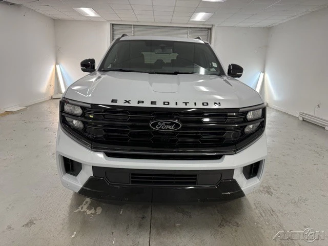 2025 Ford Expedition 5th Gen - Image 2 of 12