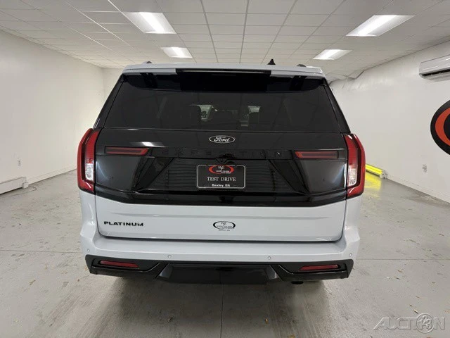 2025 Ford Expedition 5th Gen - Image 6 of 12