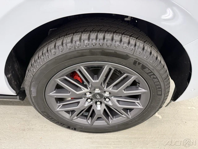 2025 Ford Expedition 5th Gen - Image 4 of 12