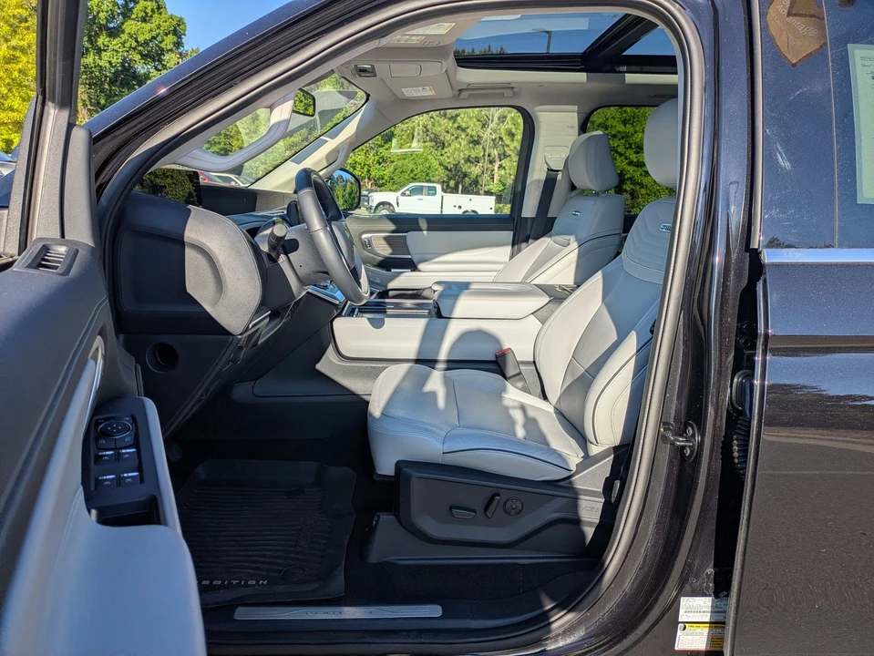 2025 Ford Expedition 5th Gen - Image 12 of 21
