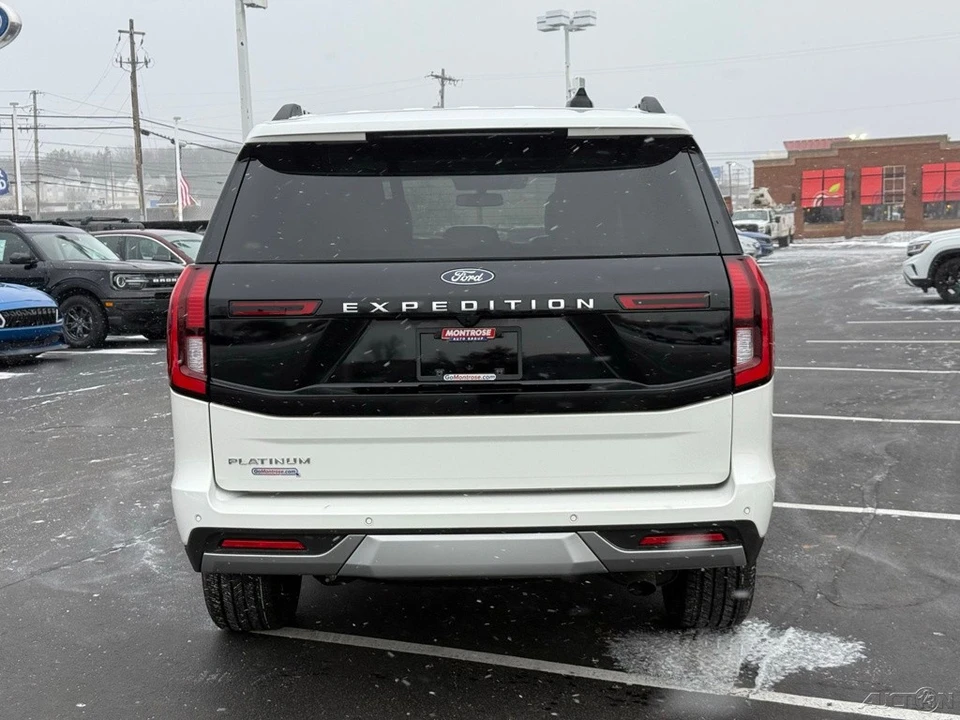 2025 Ford Expedition 5th Gen - Image 4 of 12