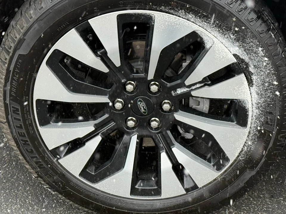 2025 Ford Expedition 5th Gen - Image 10 of 12