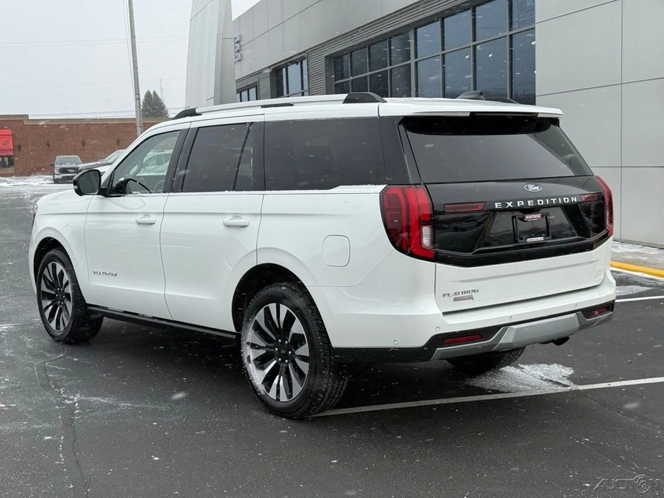 2025 Ford Expedition 5th Gen - Image 5 of 12
