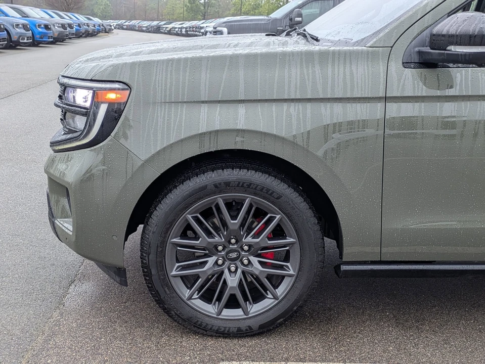 2025 Ford Expedition 5th Gen - Image 11 of 12